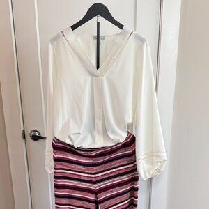 Neiman Marcus Flowy Long Sleeve Tunic Blouse